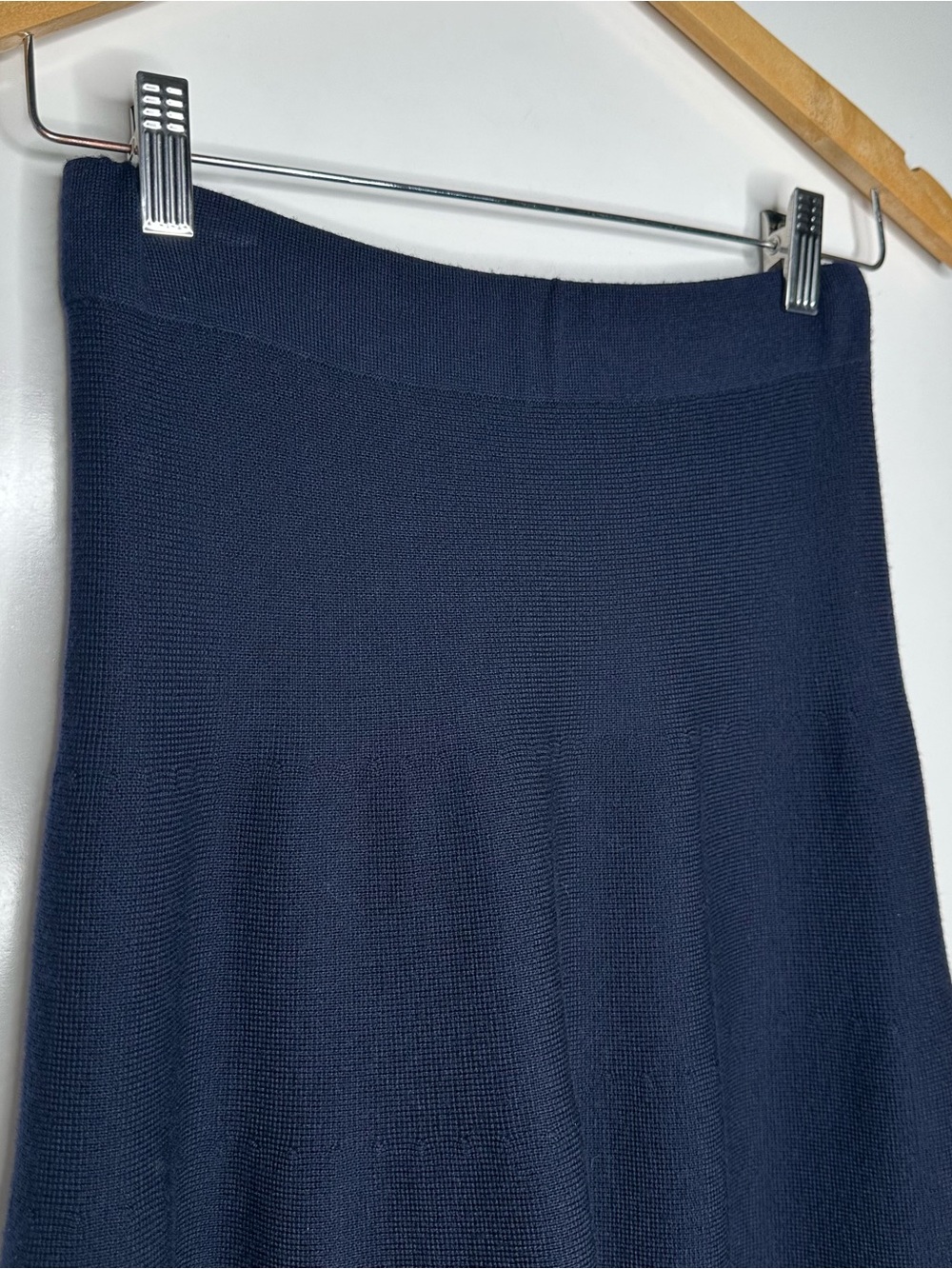 J. Crew Navy Blue 100% Merino Wool Knit Midi Skirt Size 2 - Picture 5 of 7